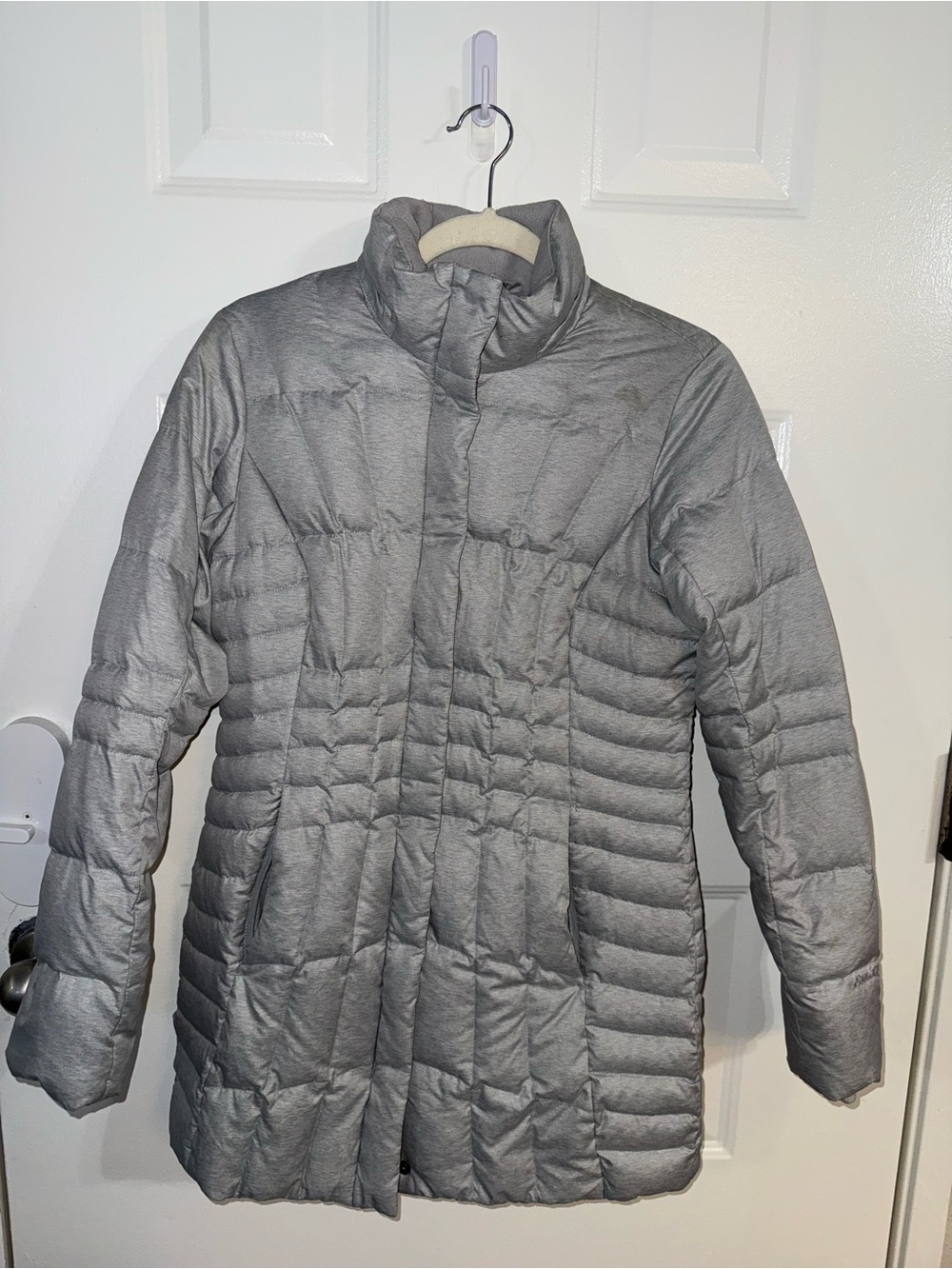 Eddie Bauer Women’s XS Long Puffer Coat Gray Quilted Winter Jacket No Hood